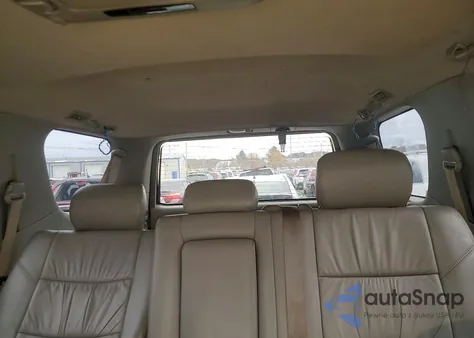 2003 Toyota Sequoia Limited z USA, uszkodzony, nr VIN 5TDBT48A63S184639